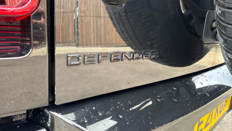 Land Rover Defender 3.0 D250 S 90 3dr Auto Diesel Estate